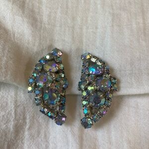 Vintage Blue Aurora Borealis Crystals Clip on‎ Earrings